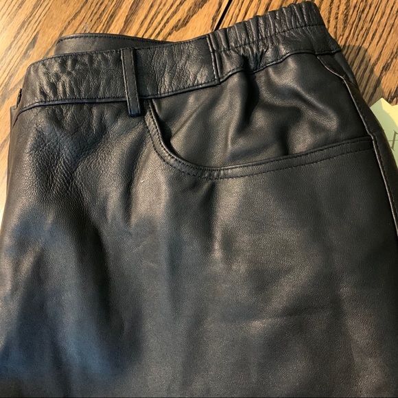 EXCELLED Black leather lined slacks